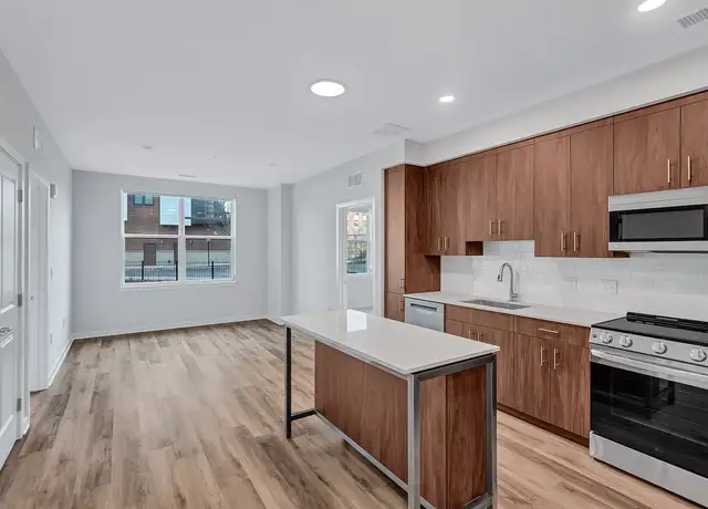 Photo of 33 K St NW, Washington, DC 20001