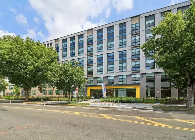 Photo of 33 K St NW, Washington, DC 20001
