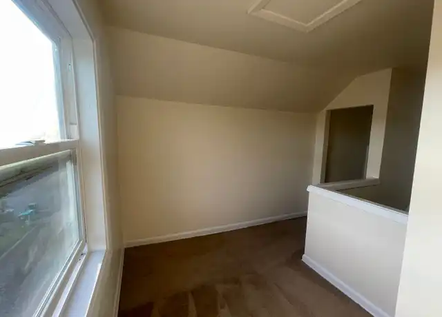 Property at 3416 SE Vineyard Rd, Oak Grove, OR, 97267, 2 beds, 1 bath, [object Object]