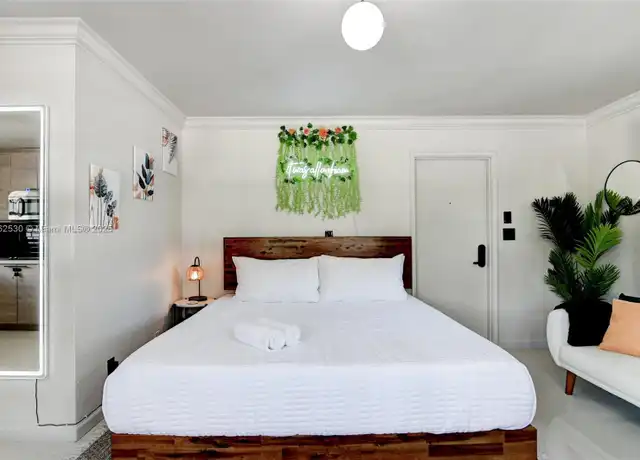 Property at 1007 SE 2nd Ct Unit 5, Fort Lauderdale, FL, 33301, 0 beds, 1 bath, [object Object]