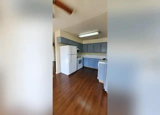 Property at Village Oaks - 5575 E Tulare Ave, Fresno, CA, 93727, 2 beds, 2 baths, [object Object]