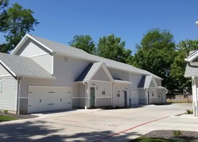 Property at 311 S Hampton Ave Unit B, Springfield, MO, 65806, 2 beds, 2 baths, [object Object]