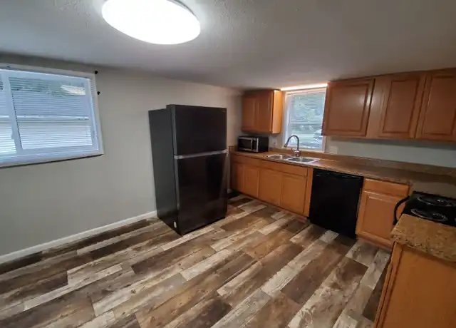 Property at 2604 NE 44th Ave, Des Moines, IA, 50317, 3 beds, 1 bath, [object Object]