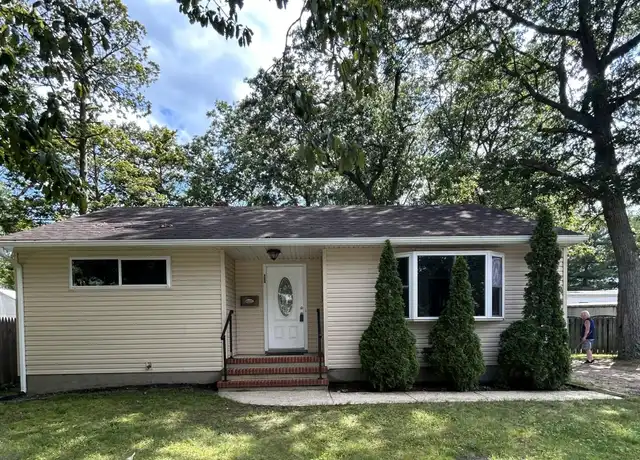 Property at 2902 Herbertsville Rd, Point Pleasant Boro, NJ, 08742, 3 beds, 1 bath, [object Object]