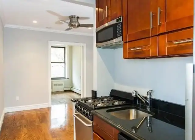 Property at 186 Avenue B Unit 5, New York, NY, 10009, 3 beds, 2 baths, [object Object]