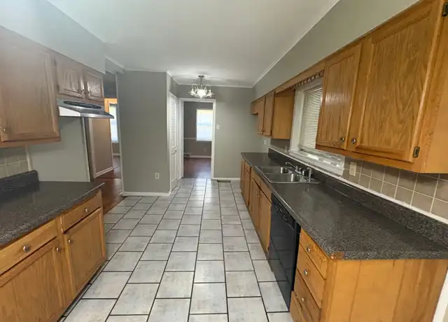 Property at 3002 Scotland Rd, Memphis, TN, 38128, 5 beds, 3 baths, [object Object]