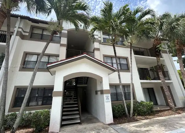 Property at 620 S Park Rd Unit 15-2, Hollywood, FL, 33021, 1 bed, 1 bath, [object Object]
