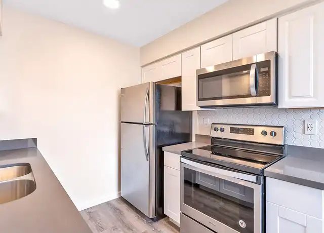 Property at Fringe on 13th - 4318 N 13th Pl, Phoenix, AZ, 85014, 2 beds, 1.5-2 baths, Contact for Price