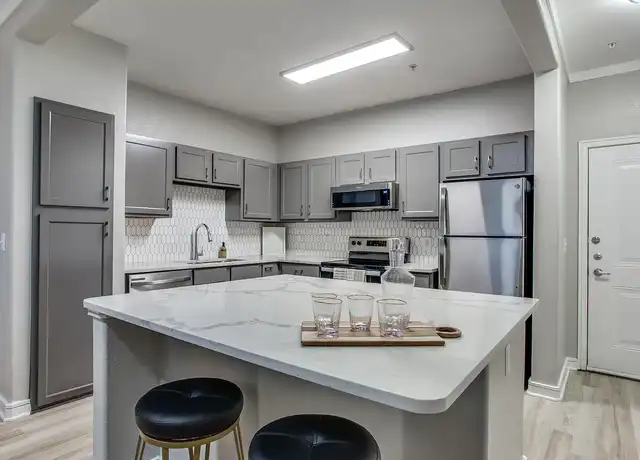 Property at Franklin At Samuels Avenue - 520 Samuels Ave, Fort Worth, TX, 76102, 0-3 beds, 1-2 bath, [object Object]