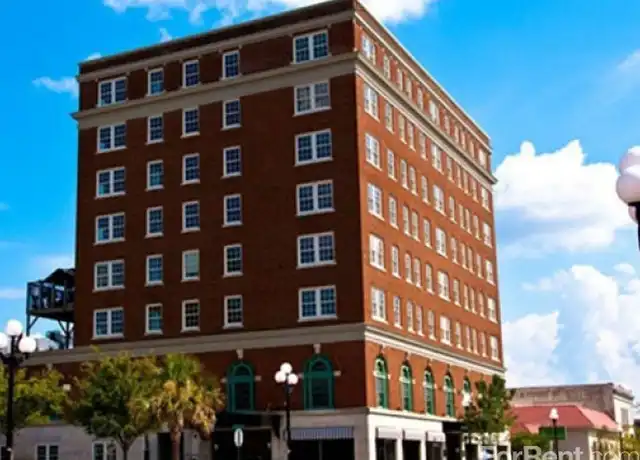 Property at The Calhoun Lofts & Thunderbird - 402 N Main St, Anderson, SC, 29621, 0-2 beds, 1-1.5 bath, [object Object]