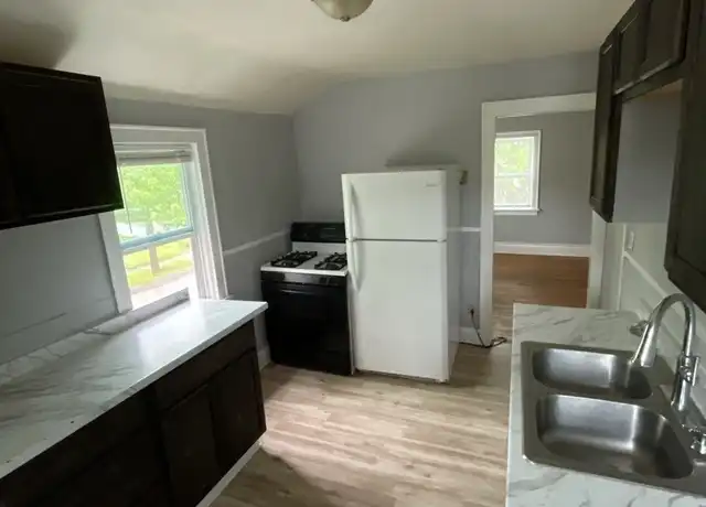 Property at 2955 N Logan Ave Unit 2, Minneapolis, MN, 55411, 2 beds, 1 bath, [object Object]
