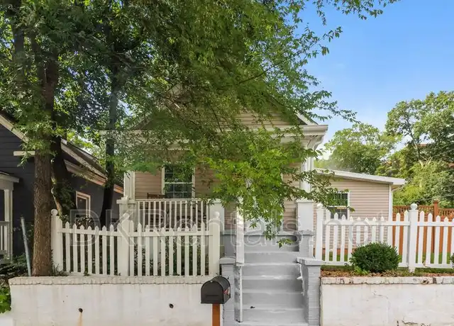 Property at 520 Arthur St SW, Atlanta, GA, 30310, 3 beds, 2 baths, [object Object]