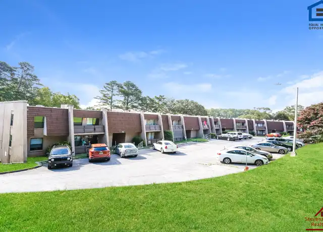 Property at 915 S Seminole Dr Unit 19, Chattanooga, TN, 37412, 2 beds, 1 bath, [object Object]