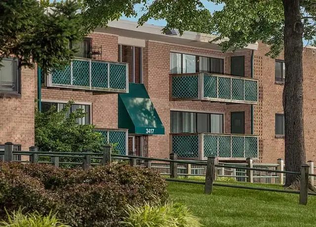 Photo of 3404 Carlin Springs Rd, Falls Church, VA 22041