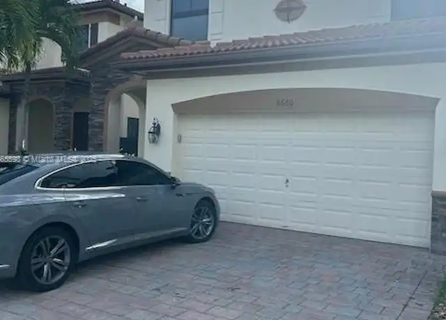 Property at 8660 NW 101st Pl Unit 8660, Doral, FL, 33178, 4 beds, 3 baths, [object Object]