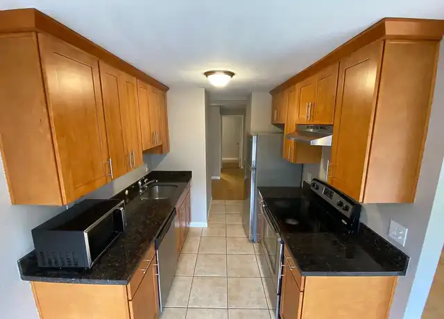 Property at Northgate11 Apartments - 514 NE 112th St, Seattle, WA, 98125, 2 beds, 1-2 bath, [object Object]