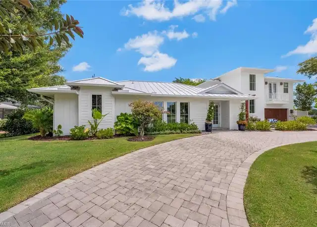 Property at 200 Burning Tree Dr, Naples, FL, 34105, 4 beds, 3 baths, [object Object]