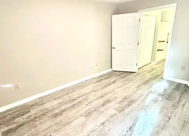 Property at 924 N Howe St Unit 2-105, Southport, NC, 28461, 1 bed, 1 bath, [object Object]