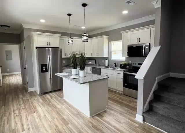 Property at 57 Franktown Rd, Hampton, VA, 23663, 1 bed, 1 bath, [object Object]