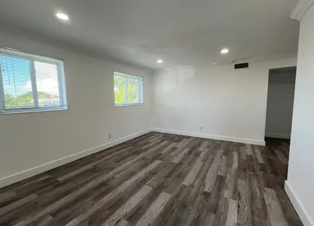 Property at 1949 NE 172nd St Unit 18, North Miami Beach, FL, 33162, 1 bed, 1 bath, [object Object]