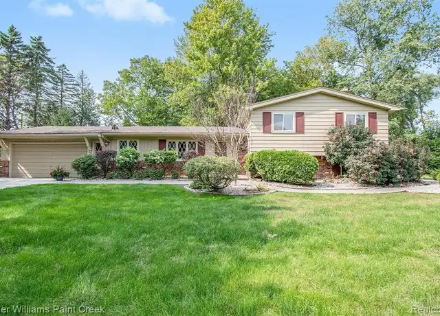 Property at 7374 Woodridge Rd, West Bloomfield, MI, 48322, 4 beds, 2 baths, [object Object]