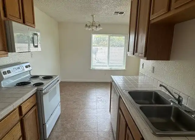 Property at 3025 Tully Rd Unit 10, Modesto, CA, 95350, 2 beds, 2 baths, [object Object]