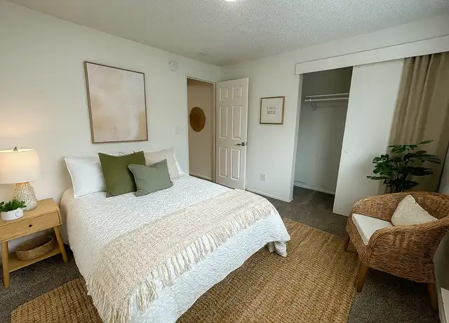 Property at 12805 47th Ave SW Unit B-09, Tacoma, WA, 98499, 1 bed, 1 bath, [object Object]