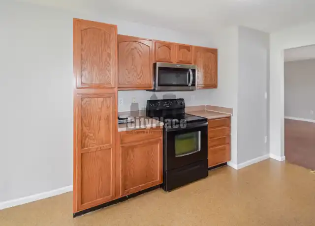 Property at 5634 Sweet River Dr, Indianapolis, IN, 46221, 3 beds, 2 baths, [object Object]