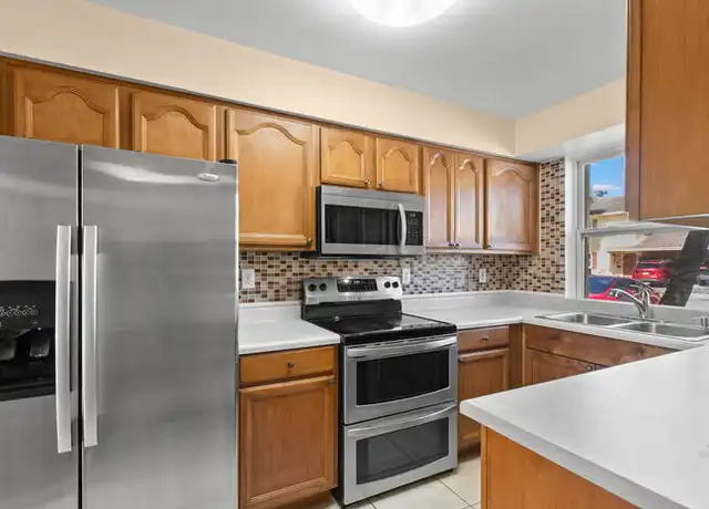 Property at 7509 Fragancia Ct, Tampa, FL, 33615, 3 beds, 2 baths, [object Object]