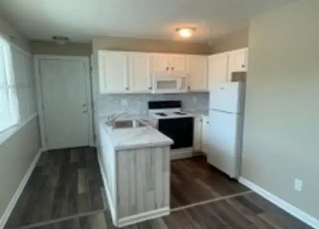 Property at 541 Euclid Ave Unit 2, Lexington, KY, 40502, 2 beds, 1 bath, [object Object]