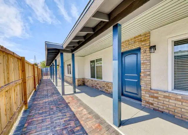 Property at 208 N 13th St Unit 4, Las Vegas, NV, 89101, 1 bed, 1 bath, [object Object]