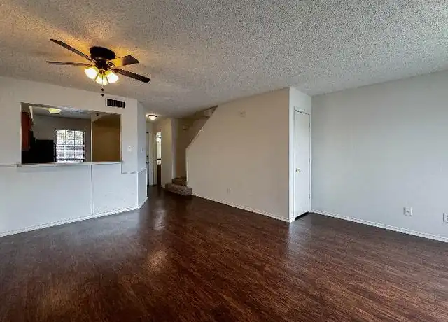 Property at 214 North Texas Blvd, Denton, TX, 76201, 2 beds, 1 bath, [object Object]