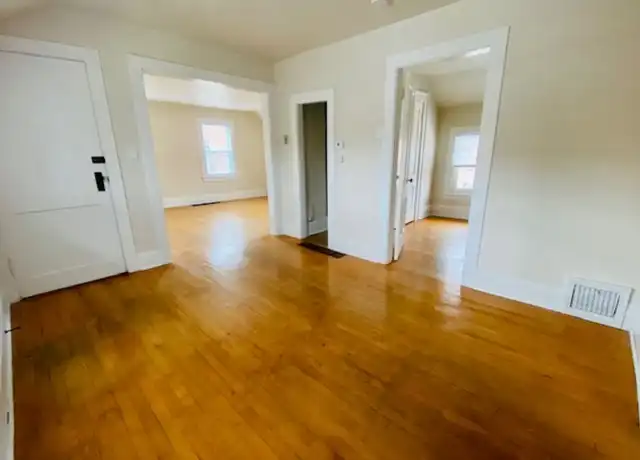 Property at 215 S Monroe Ave Unit 217 Upper, Green Bay, WI, 54301, 2 beds, 1 bath, [object Object]