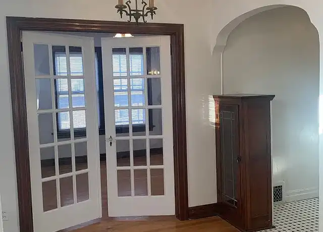 Property at Windsor Court Apartments - 2301 N Walker Ave, Oklahoma City, OK, 73103, 1 bed, 1 bath, [object Object]