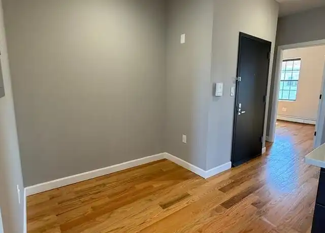 Property at 52 Yonkers Ave Unit 4, Yonkers, NY, 10701, 3 beds, 1 bath, [object Object]