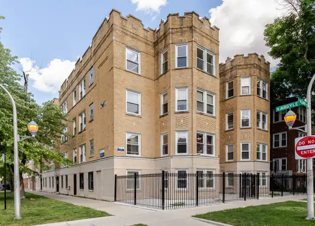 Property at 3057 W Argyle St #3, Chicago, IL, 60625, 2 beds, 1 bath, [object Object]