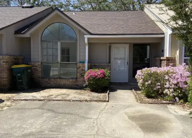 Property at 8 Viking Dr NW Unit C, Fort Walton Beach, FL, 32548, 2 beds, 2 baths, [object Object]