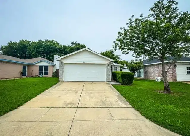Property at 10616 Shadywood Dr, Fort Worth, TX, 76140, 3 beds, 2 baths, [object Object]