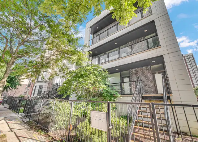 Property at 1639 W Warren Blvd Unit 3, Chicago, IL, 60612, 3 beds, 2 baths, [object Object]