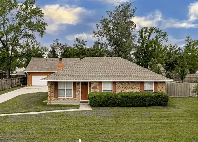 Property at 40189 Todd Dr, Prairieville, LA, 70769, 3 beds, 2 baths, [object Object]