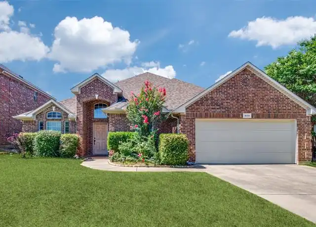 Property at 509 Crownpoint Ln, Arlington, TX, 76002, 3 beds, 3 baths, [object Object]
