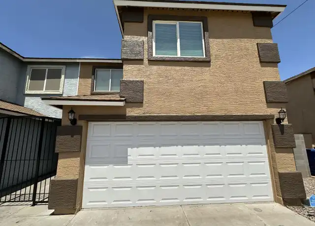 Property at 2616 E Southgate Ave #2, Phoenix, AZ, 85040, 4 beds, 2.5 baths, [object Object]