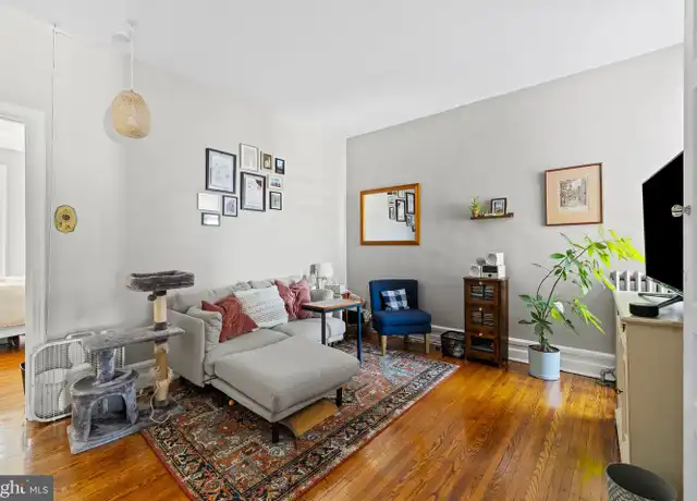 Property at 876 N 23rd St Fl 3, Philadelphia, PA, 19130, 1 bed, 1 bath, [object Object]