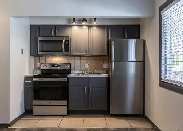 Property at 4648 Cuming St, Omaha, NE, 68132, 1 bed, 1 bath, [object Object]