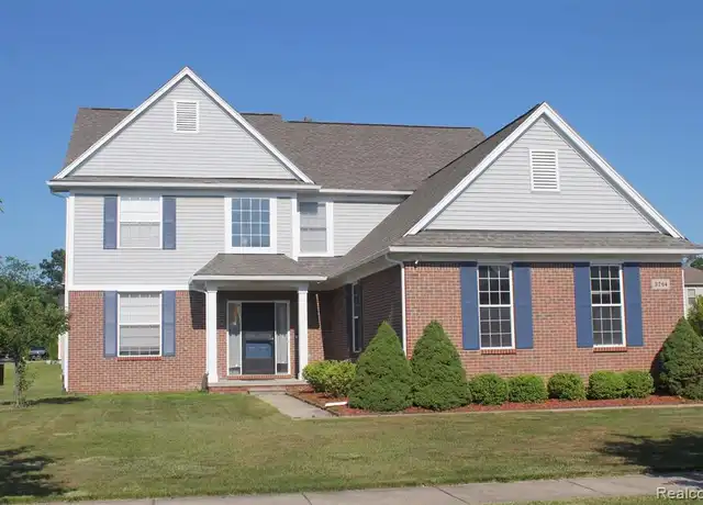 Property at 3264 Wren Ln, Rochester Hills, MI, 48309, 4 beds, 3.5 baths, [object Object]