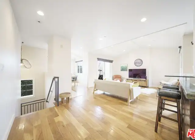 Property at 642 Hermosa Ave, Hermosa Beach, CA, 90254, 3 beds, 3 baths, [object Object]