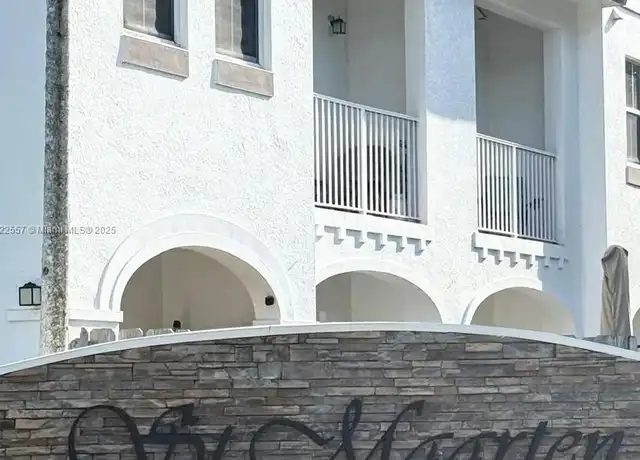Property at 8900 NW 97th Ave #213, Doral, FL, 33178, 3 beds, 2.5 baths, [object Object]