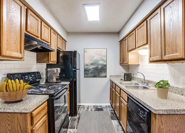 Photo of 4500 Campus Dr, Fort Worth, TX 76119