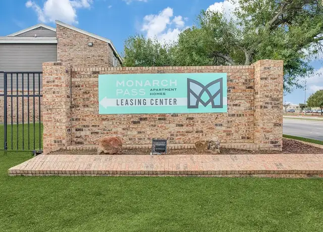 Photo of 4500 Campus Dr, Fort Worth, TX 76119