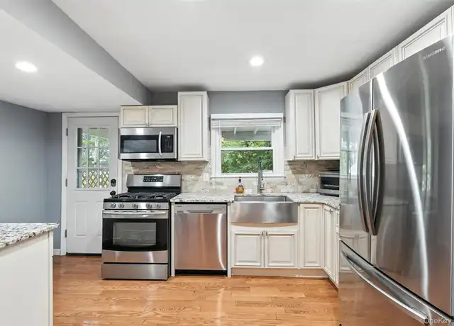 Property at 8 W Broadway, Nyack, NY, 10960, 3 beds, 2 baths, [object Object]